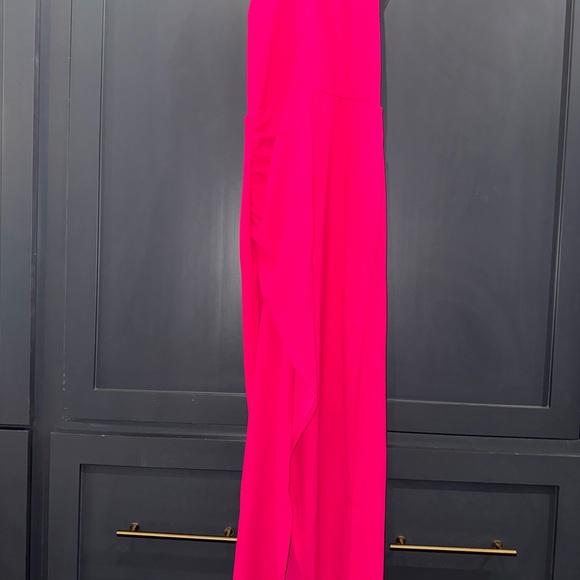 Dresses - Picture 7 of 14